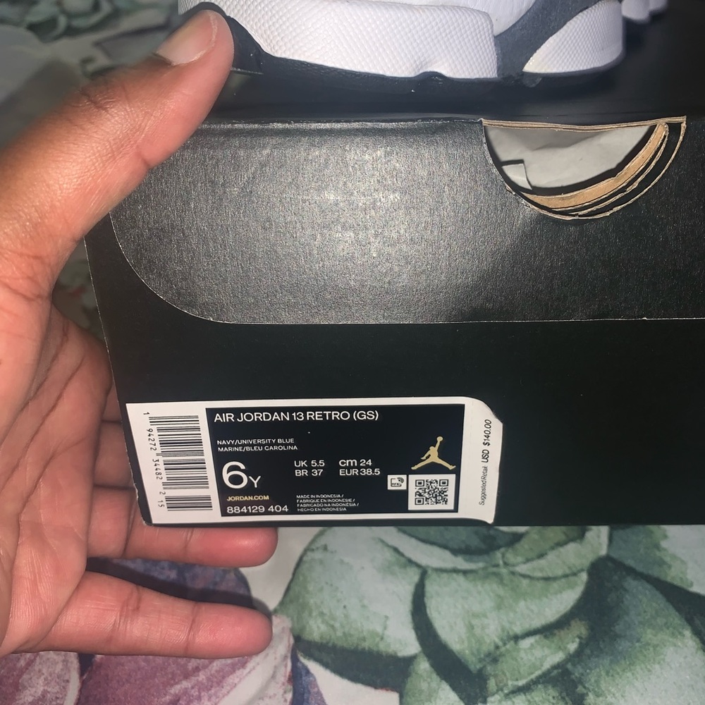 BRAND NEW 6Y AIR JORDAN 13 WHITE/UNIVERSITY BLUE - Picture 3 of 4